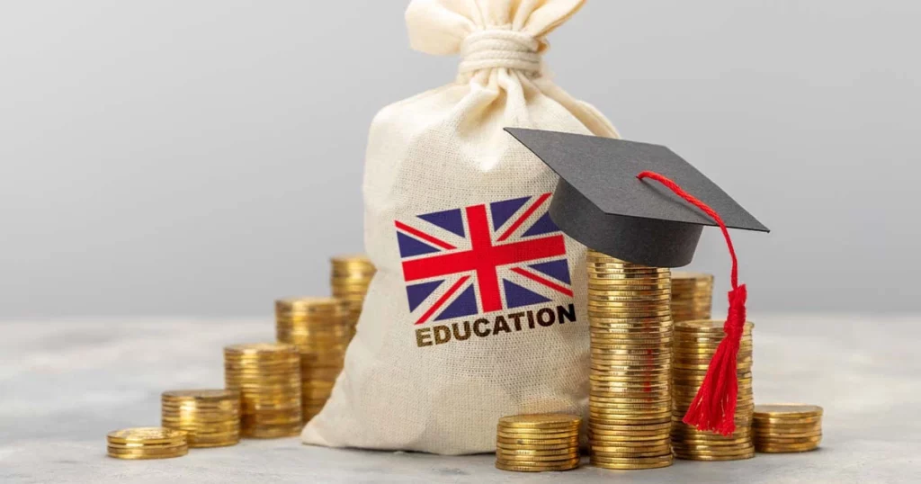 Top 12 money tips for students moving to the UK blog image