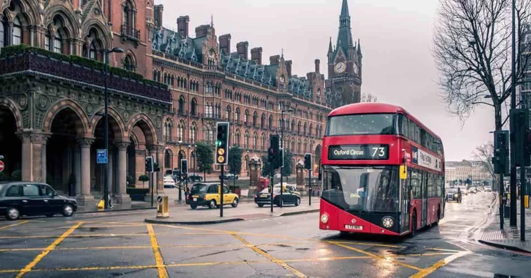 Moving to UK? 5 challenges to conquer during your  adventure